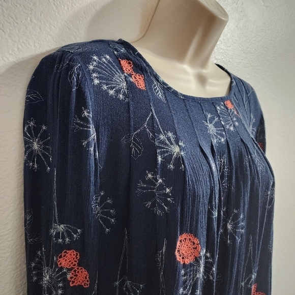 HINGE Blue Red Floral Boho Embroidered Blouse Size XS - Picture 4 of 8